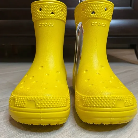 Crocs Classic Rain Boot Showers Spring Sunflower Yellow Kids Unisex Girls 1 NWT