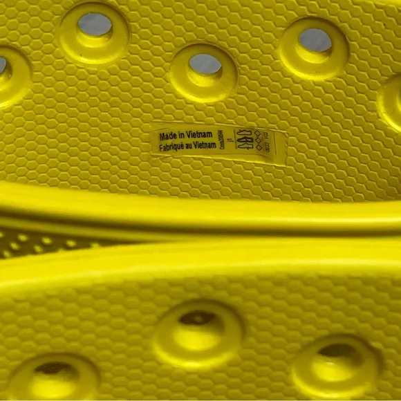Crocs Classic Rain Boot Showers Spring Sunflower Yellow Kids Unisex Girls 1 NWT