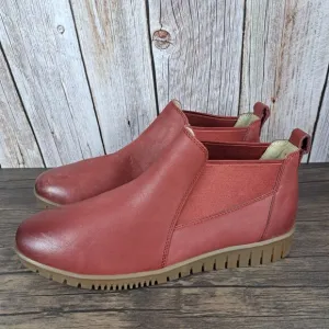 Dansko Louisa Red Burnished Calf Low Top Slip On Boot Women's Sz 8.5-9 EU39