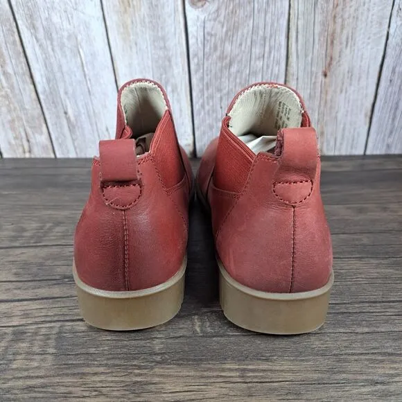 Dansko Louisa Red Burnished Calf Low Top Slip On Boot Women's Sz 8.5-9 EU39
