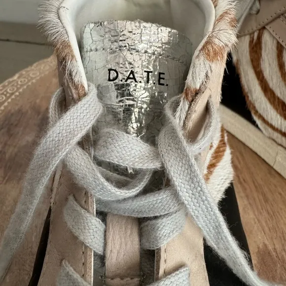 D.A.T.E. Women’s Hawk Animalier Zebra Luxury Fashion High Top Sneakers Sz 7‎