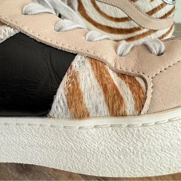 D.A.T.E. Women’s Hawk Animalier Zebra Luxury Fashion High Top Sneakers Sz 7‎