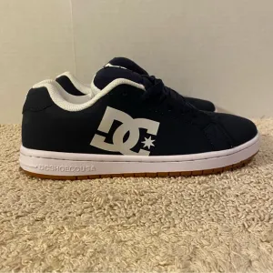 DC Gaveler men’s skate shoes Navy &amp; white