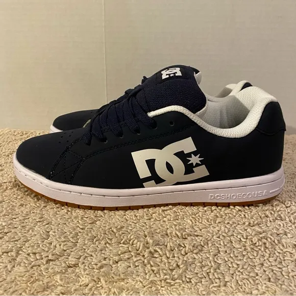 DC Gaveler men’s skate shoes Navy &amp; white