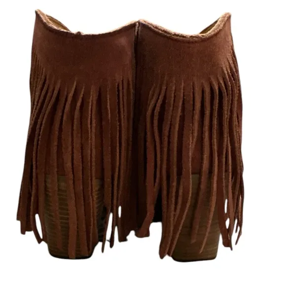 Dingo Tangles Fringed Suede Ankle Boots in Cranberry