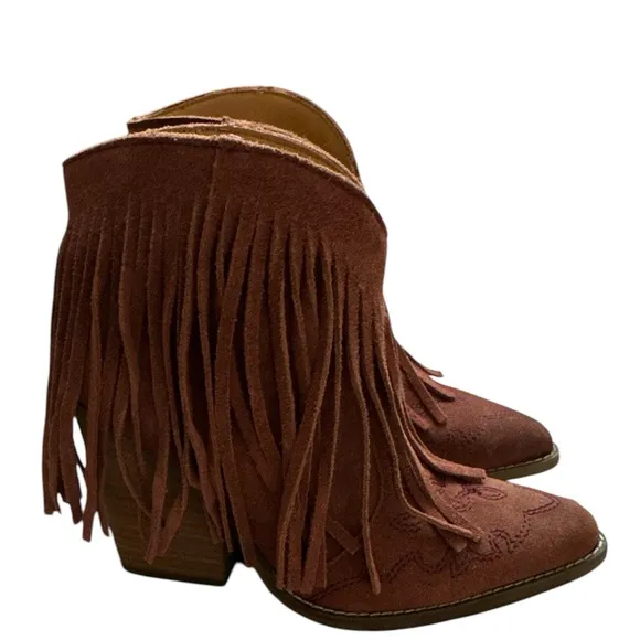 Dingo Tangles Fringed Suede Ankle Boots in Cranberry