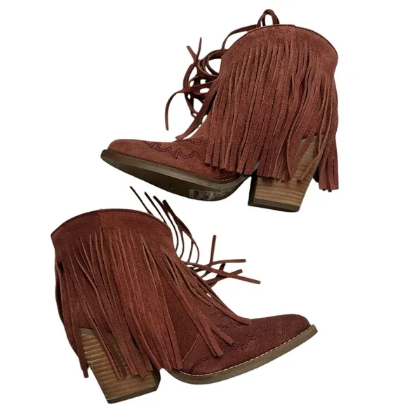Dingo Tangles Fringed Suede Ankle Boots in Cranberry