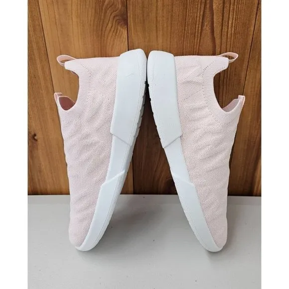 DKNY Mia Rose Big Girl's Slip On Shoes Size 5