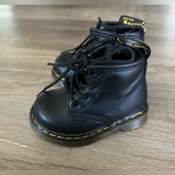 Dr. Marten baby 1460 black boots size 4