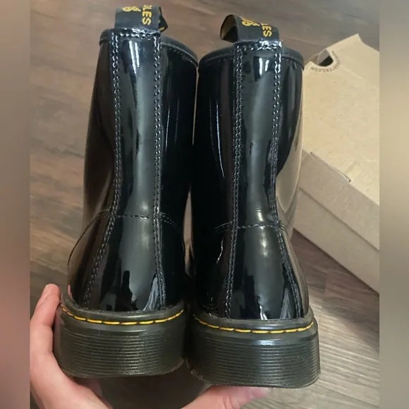 Dr.‎ Martens 1460 Classic Patent Leather Combat Boots