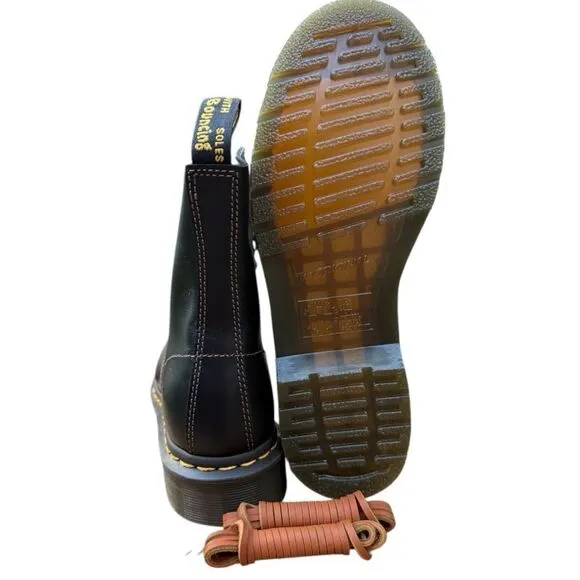 Dr. Martens 1460 Pascal AbruzzoBoots. BNWT black classic boots. Size 7.
