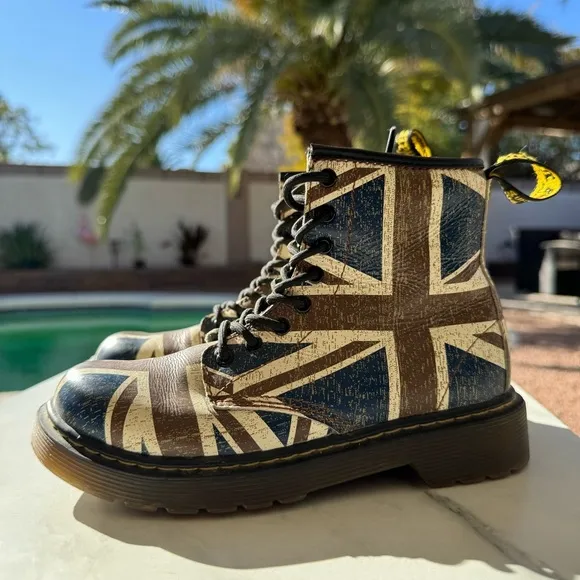 Dr Martens Kids Delaney Classic Union Jack Softy T Boot Size 1