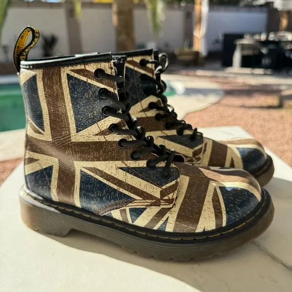 Dr Martens Kids Delaney Classic Union Jack Softy T Boot Size 1
