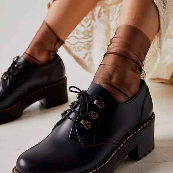 DR MARTENS Leona Lo Vintage Smooth Leather Lug Sole Platform Heeled Shoe Black 8
