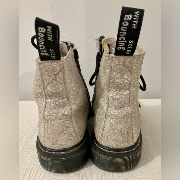 Dr.Martens Suede lace-up boots 1460 silver glitter SZ - 2 US. 33 - EU