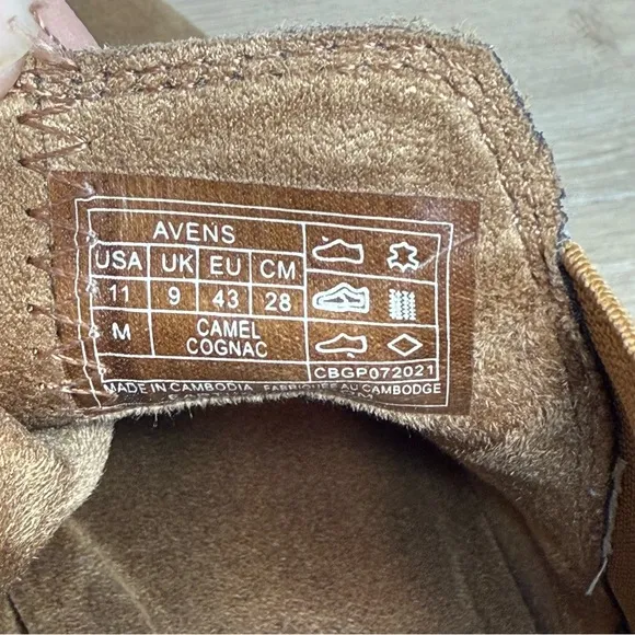 Earth Elements Avens Cognac Suede Chelsea Boots Size 11