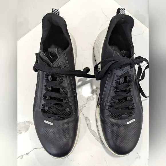 ECCO biom 2.0 Men's Leather black athletic walking running Sneaker shoes size 11
