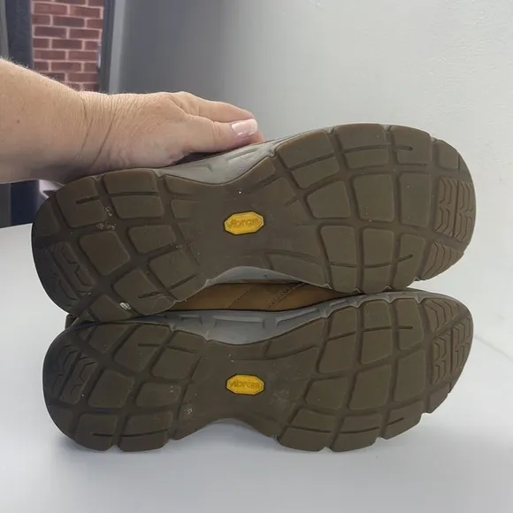Eddie Bauer Brown Suede Lace Up Half Boots Vibram Soles Sz 12 Chukka Boots