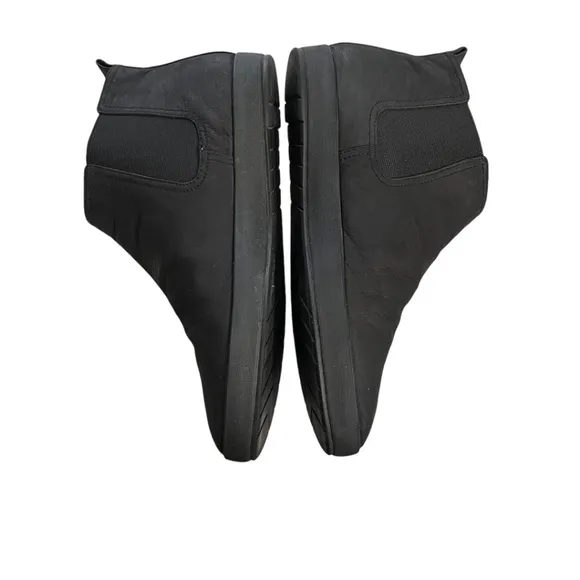 Eileen Fisher black nubuck sporty slip on ankle booties size 8.5