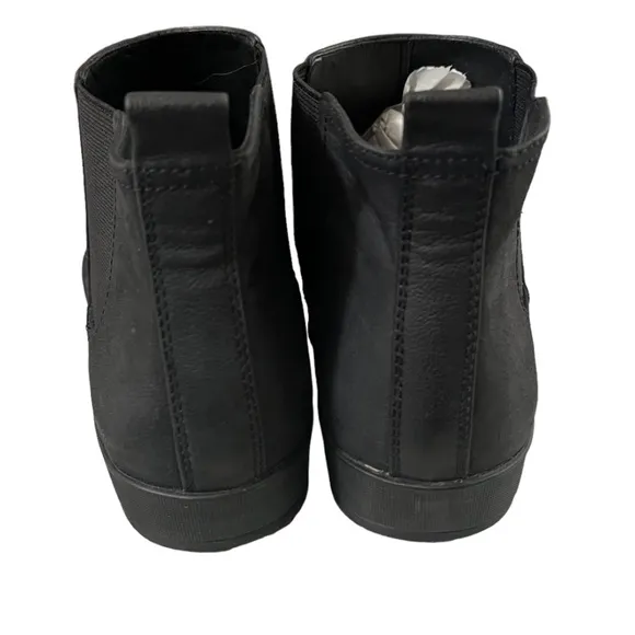 Eileen Fisher black nubuck sporty slip on ankle booties size 8.5