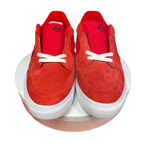 ES Caspian Mens Red Suede Lace-Up Skate Shoes. Size 11.5