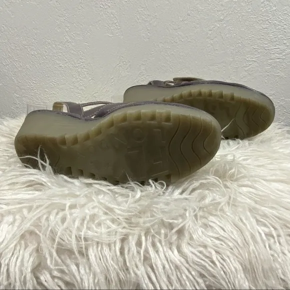 FLY LONDON - STYLE #P500450019 - LACE UP PLATFORM WEDGE - SIZE 40 - LIKE NEW S2