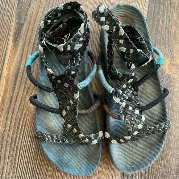 Free people Black Combo Woven Leather Gladiator Style Ankle Wrap Comfort Sandals