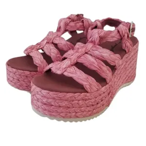 Free People NWOT raspberry raffia rendezvous platforms