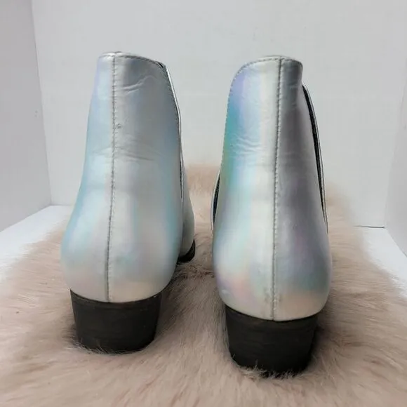 Free People Charm Iridescent Double V Bootie Size 8