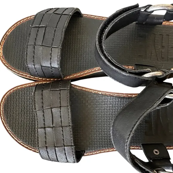 FRYE Quinn Woven Harness Vegan Sheep Leather Sandals