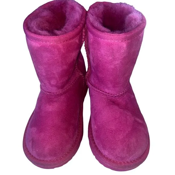 Girls UGG Boots Classic Fuscia Pink Size 9