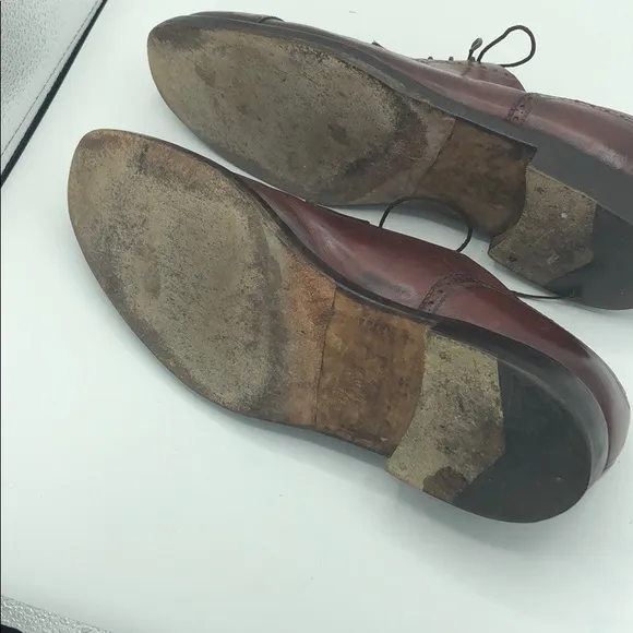 G.M. ENDLESS CAP TOE LEATHER SHOES 9