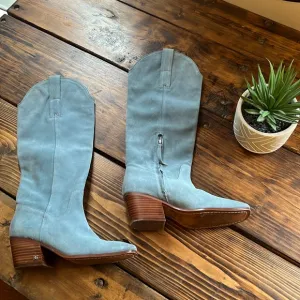 Gorgeous Sam Edelman Baby Blue Botas Britten Suede Boots. Size 6.  Looks new!