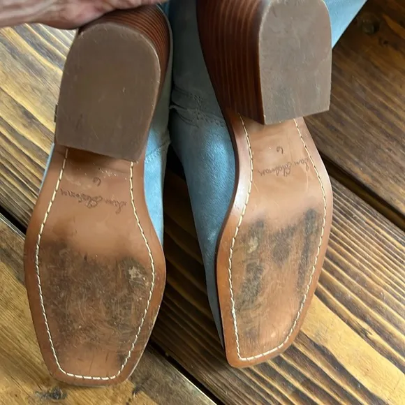 Gorgeous Sam Edelman Baby Blue Botas Britten Suede Boots. Size 6.  Looks new!