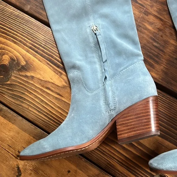 Gorgeous Sam Edelman Baby Blue Botas Britten Suede Boots. Size 6.  Looks new!