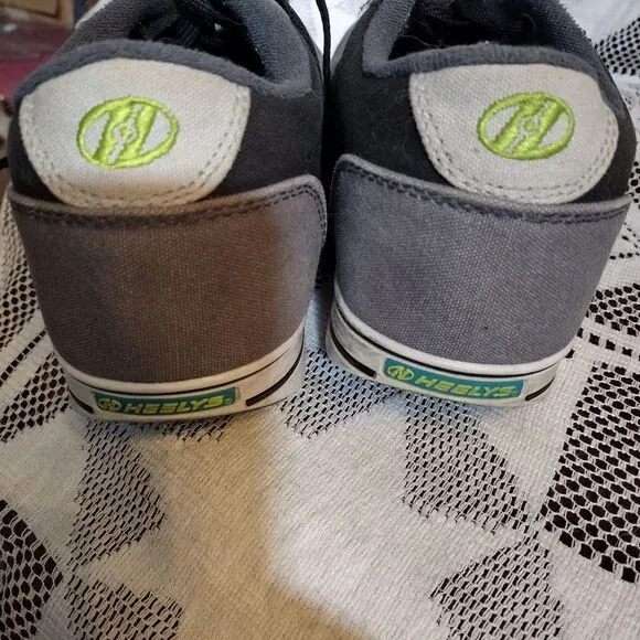 Heelys shoes