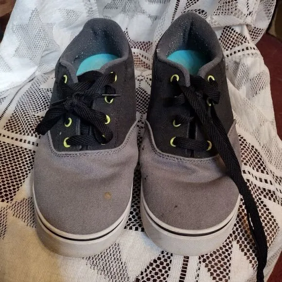 Heelys shoes