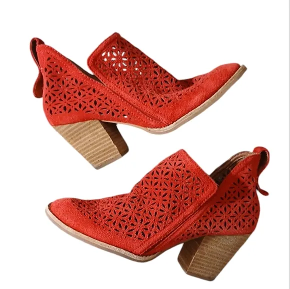 Jeffrey Campbell Red Suede Cutout Ankle Boots Western Booties sz 6.5