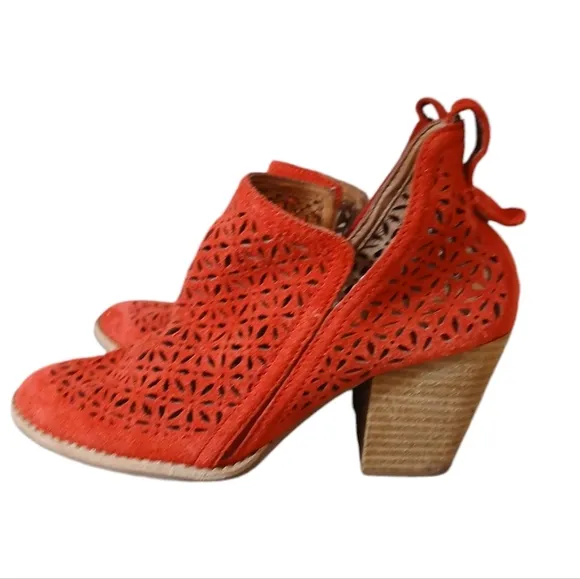 Jeffrey Campbell Red Suede Cutout Ankle Boots Western Booties sz 6.5