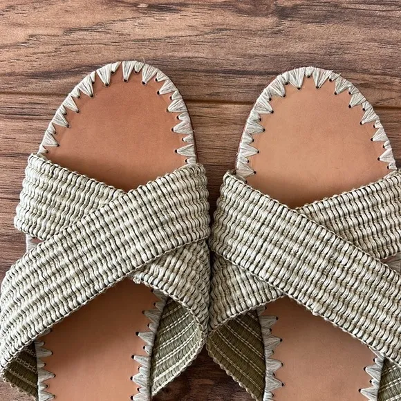 Jenni Kayne Raffia Crossover Woven Sandals Size EU 40 in tan