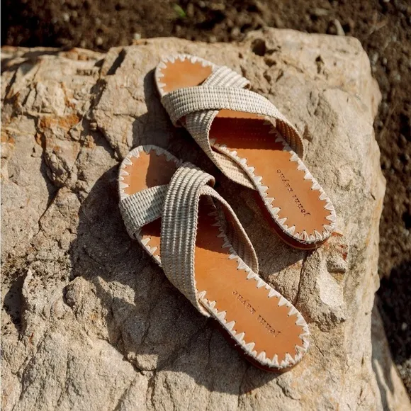 Jenni Kayne Raffia Crossover Woven Sandals Size EU 40 in tan