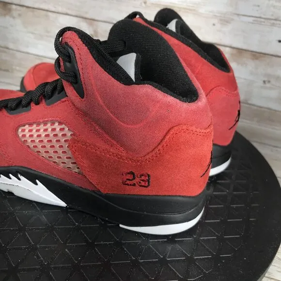 Jordan 5 Retro Kids 12.5c Raging Bull Athletic Shoes