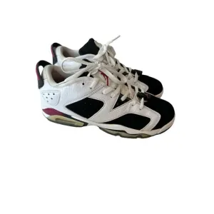 Jordan‎ 6 Retro Size 7Y (GS) -  Low Fuchsia Leather