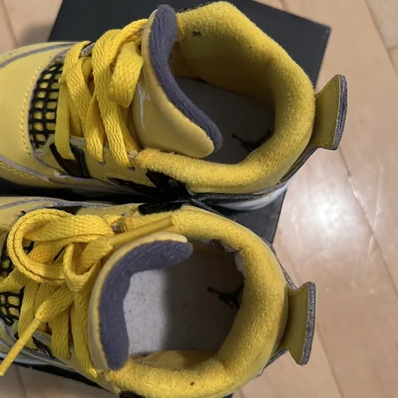 Jordan Air Retro 4 kids shoes