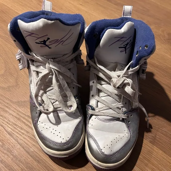 Jordan Flight Girls Sneakers Lace Up White Purple Size 7Y