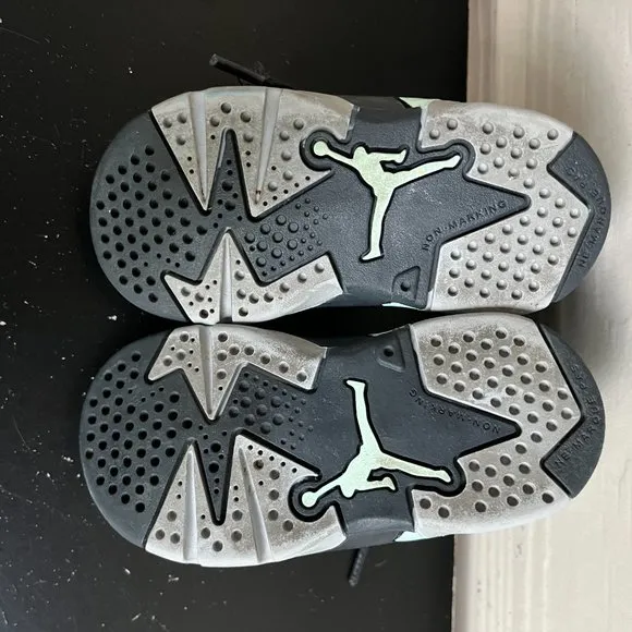 Jordan Nike Toddler Retro 6 Low Mint Foam Shoes Sneakers Sz 5C Style 768885-015