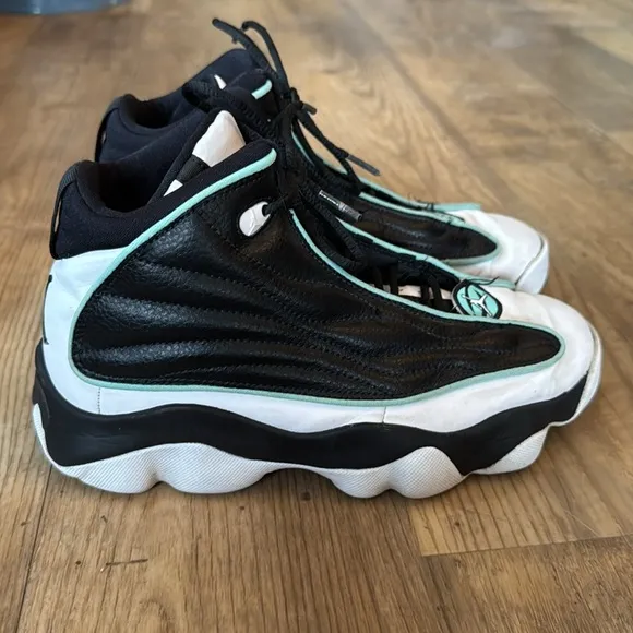 Jordan Pro Strong Black Tropical Twist Shoes GS Size 5Y