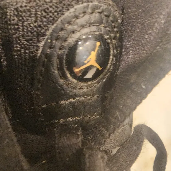 JORDANS,BOYS, SIZE 1, jumpan black and white hi-tops sneakers.