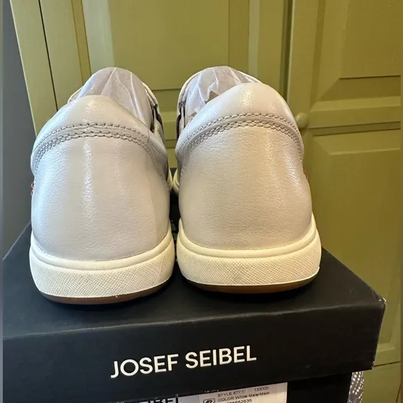 Josef Seibel Men’s White Slip On EU 40 US 7