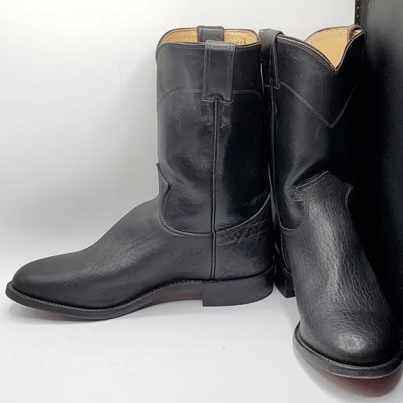 Justin 3187 roper boot with bullhide foot and a roper toe toe size 8.5 D
